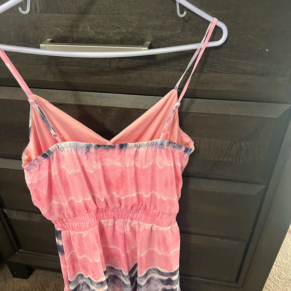 Cute little shorts romper size medium - Picture 5 of 5